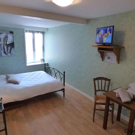 Auberge Des Petits Hotel Saint-Igny-de-Vers Bagian luar foto